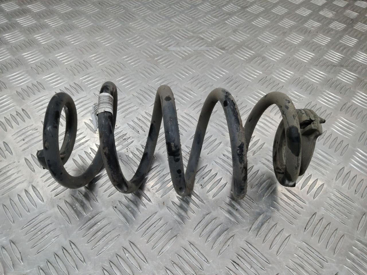 пружина передняя BMW X1 F48 2015, 2.0 л., B47 C20 B, дизель, полный привод, 6871665 - фото №1