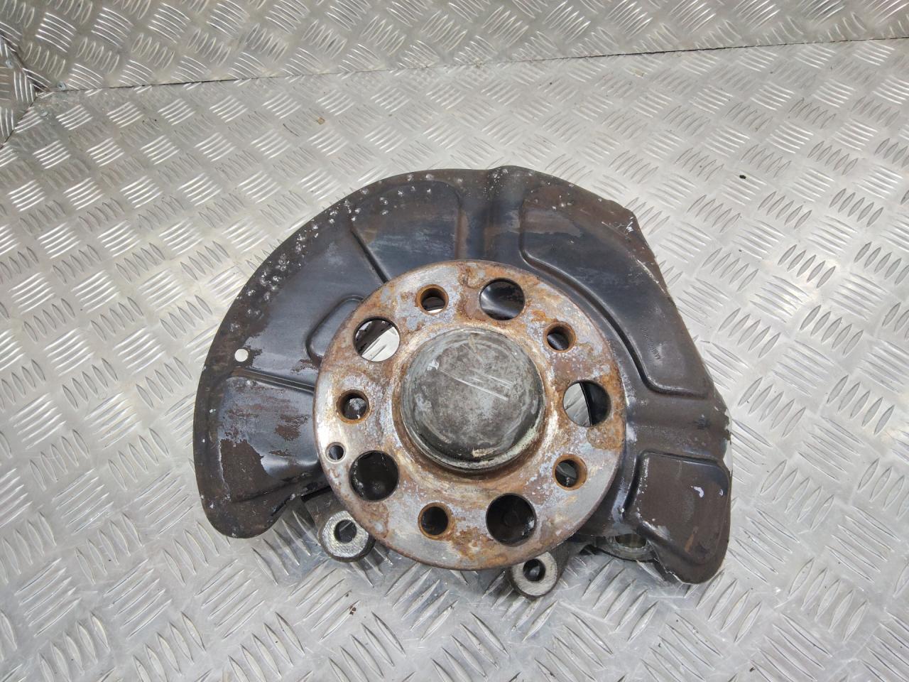 кулак поворотный правый Mercedes-Benz E-Класс W212/S212/C207/A207 2011, 2.2 л., дизель - фото №1