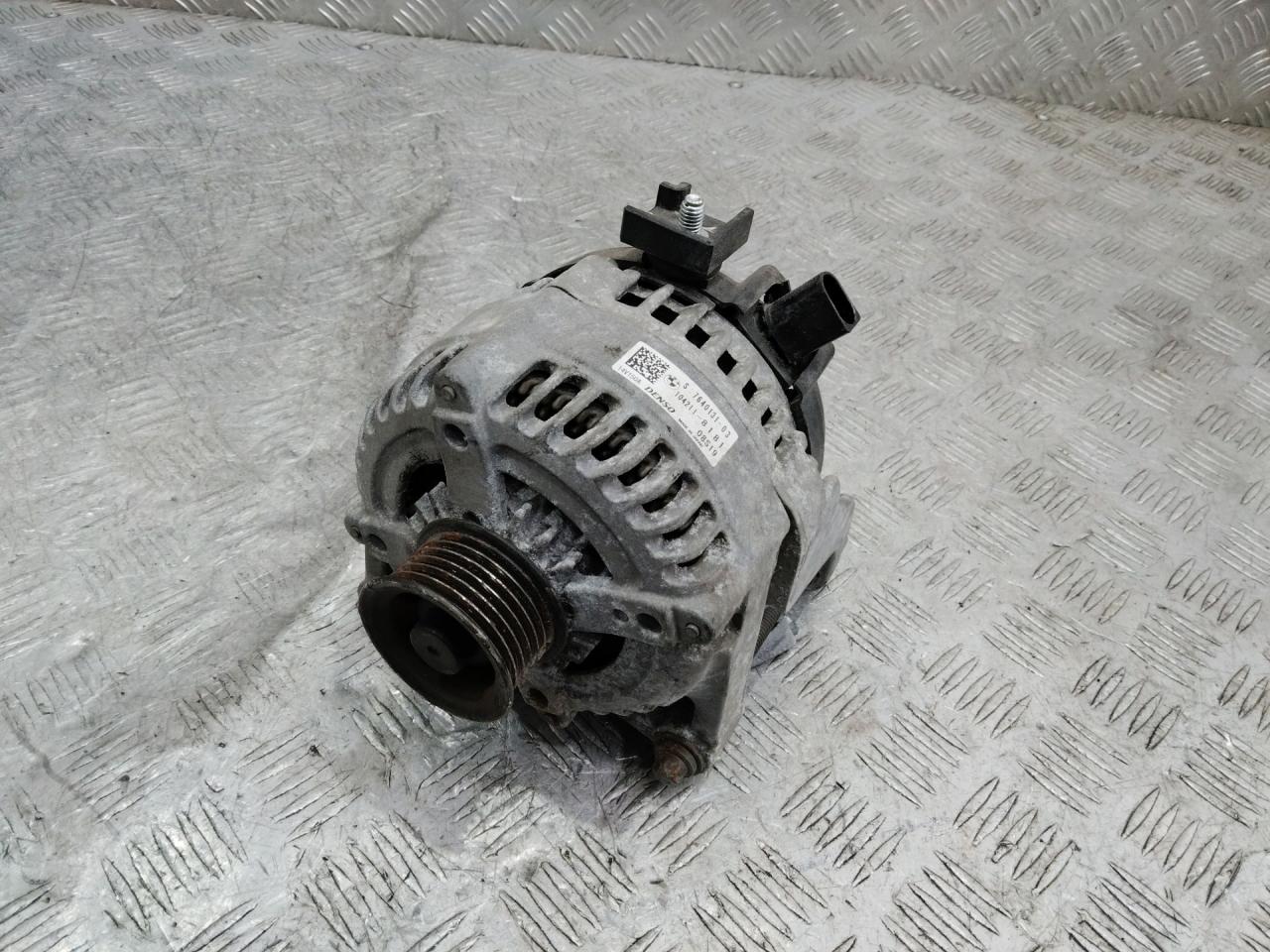 генератор BMW X1 F48 2015, 2.0 л., дизель, 7640131 - фото №1