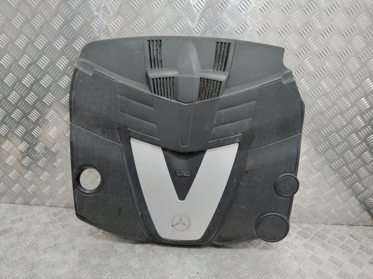 декоративная крышка двигателя Mercedes-Benz M-Класс W164 2007, 3.0 л., дизель, A6420101667 - фото №1