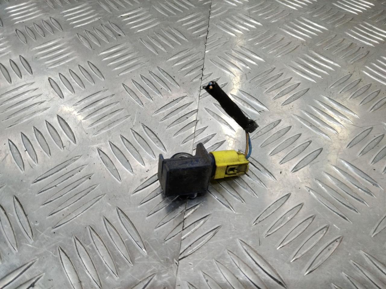 датчик удара Mercedes-Benz E-Класс W212/S212/C207/A207 2011, A2128204926 - фото №1