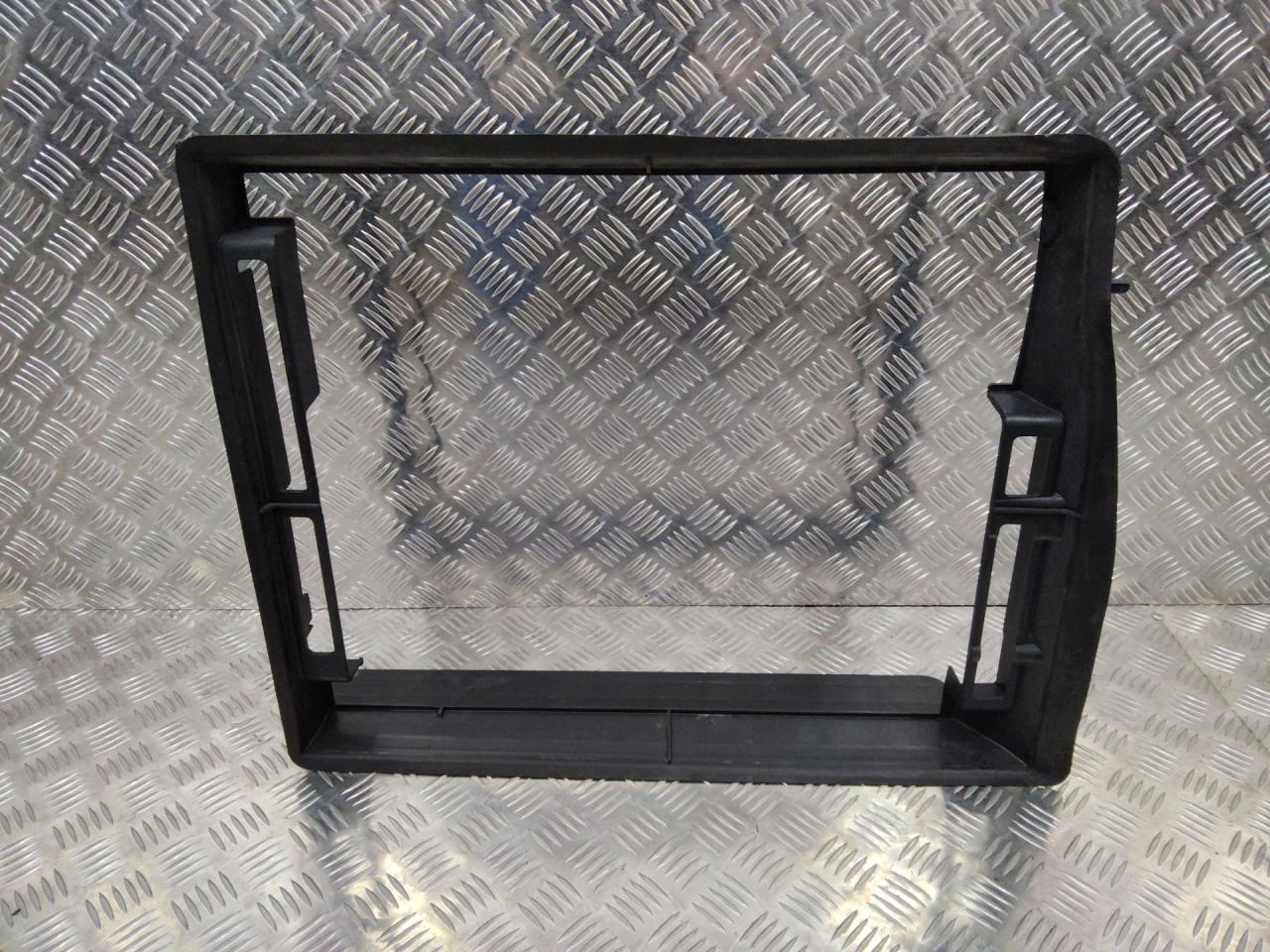 воздуховод (дефлектор) радиатора Renault Scenic 4 поколение 2018 - фото №1