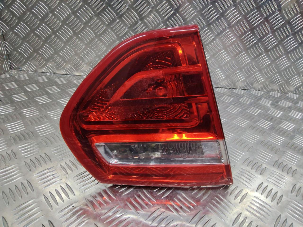 фонарь крышки багажника левый Citroen C4 Picasso 1 поколение 2007, 9653547777 - фото №1