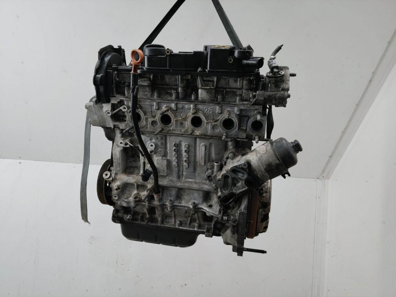 двигатель Peugeot 208 1 поколение 2012, 1.4 л., 8HR (DV4C), дизель, 10FDBV, 8HR - фото №1