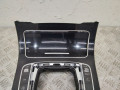 консоль салона Mercedes-Benz C-Класс W205/S205/C205 2016, A2056805807 - фото №2