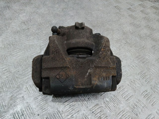 суппорт передний правый Renault Megane 3 поколение 2012, 1.5 л., дизель