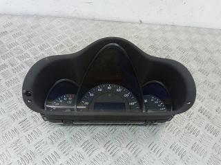 щиток приборов (приборная панель) Mercedes-Benz C-Класс W203/S203/CL203 2002, A2035402047