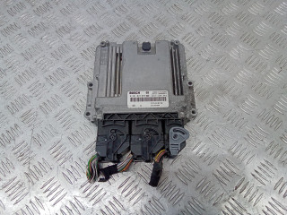 блок управления двигателем Renault Megane 3 поколение 2013, 1.6 л., дизель, 237101074R