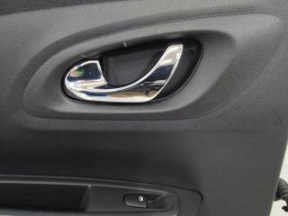 ручка внутренняя задняя левая Renault Kadjar 1 поколение 2018
