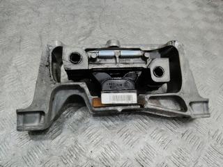 подушка крепления двигателя Mercedes-Benz A-Класс W176 [рестайлинг] 2016, A2462402517