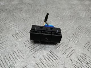 кнопка открытия багажника Peugeot 3008 2 поколение 2017, 9813047277