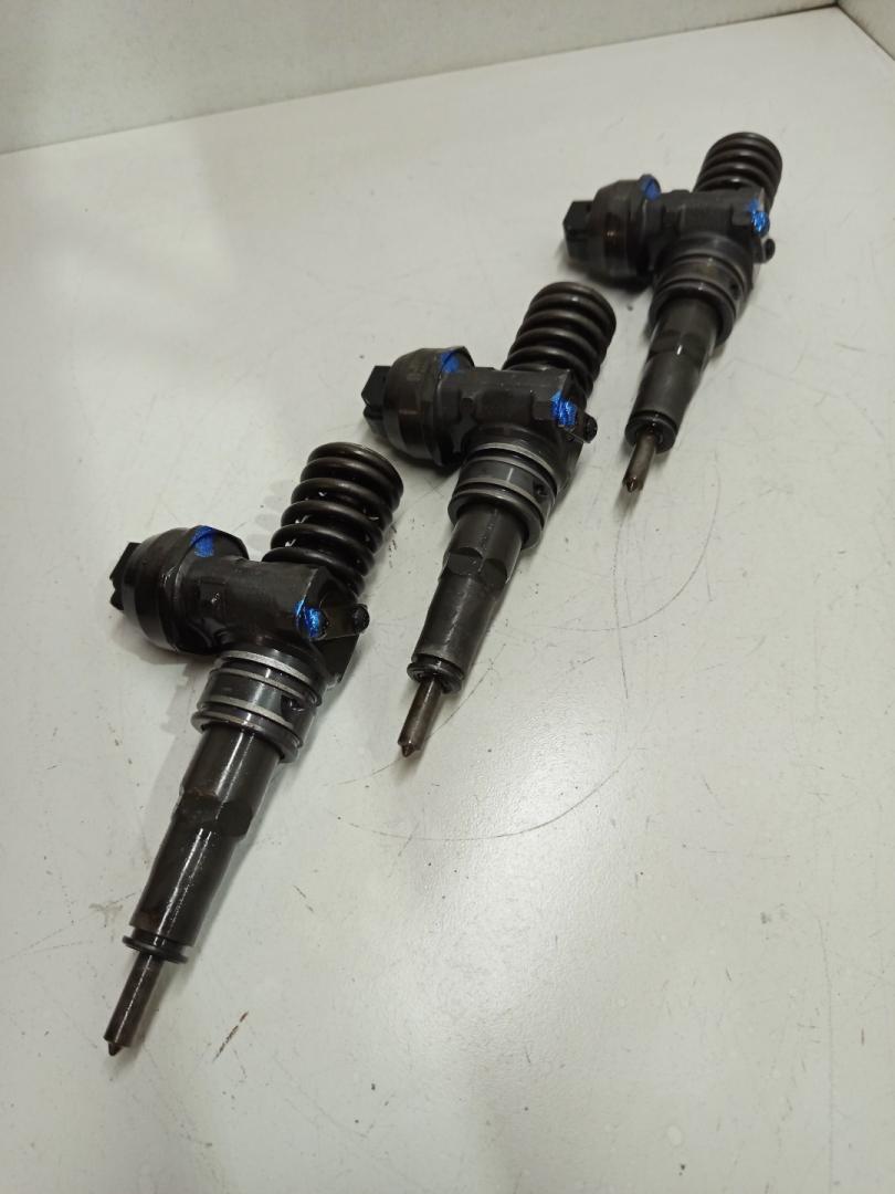 форсунка Audi A2 8Z 2005, 1.4 л., AMF, дизель, 038130073AQ, 0414720213, 038130073AG, 0414720215, 038130073AM - фото №1