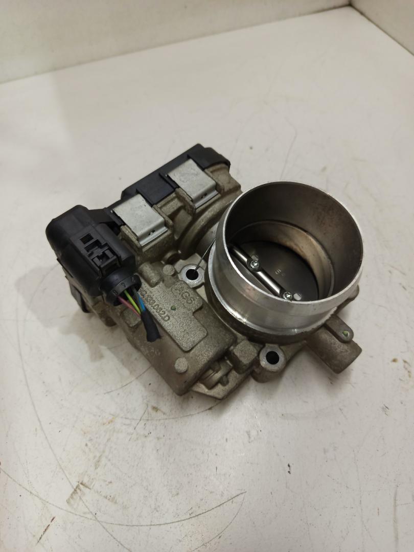 заслонка дроссельная Volkswagen Passat B6 2010, 1.4 л., бензин, 03C133062D, 03C133062AA - фото №1