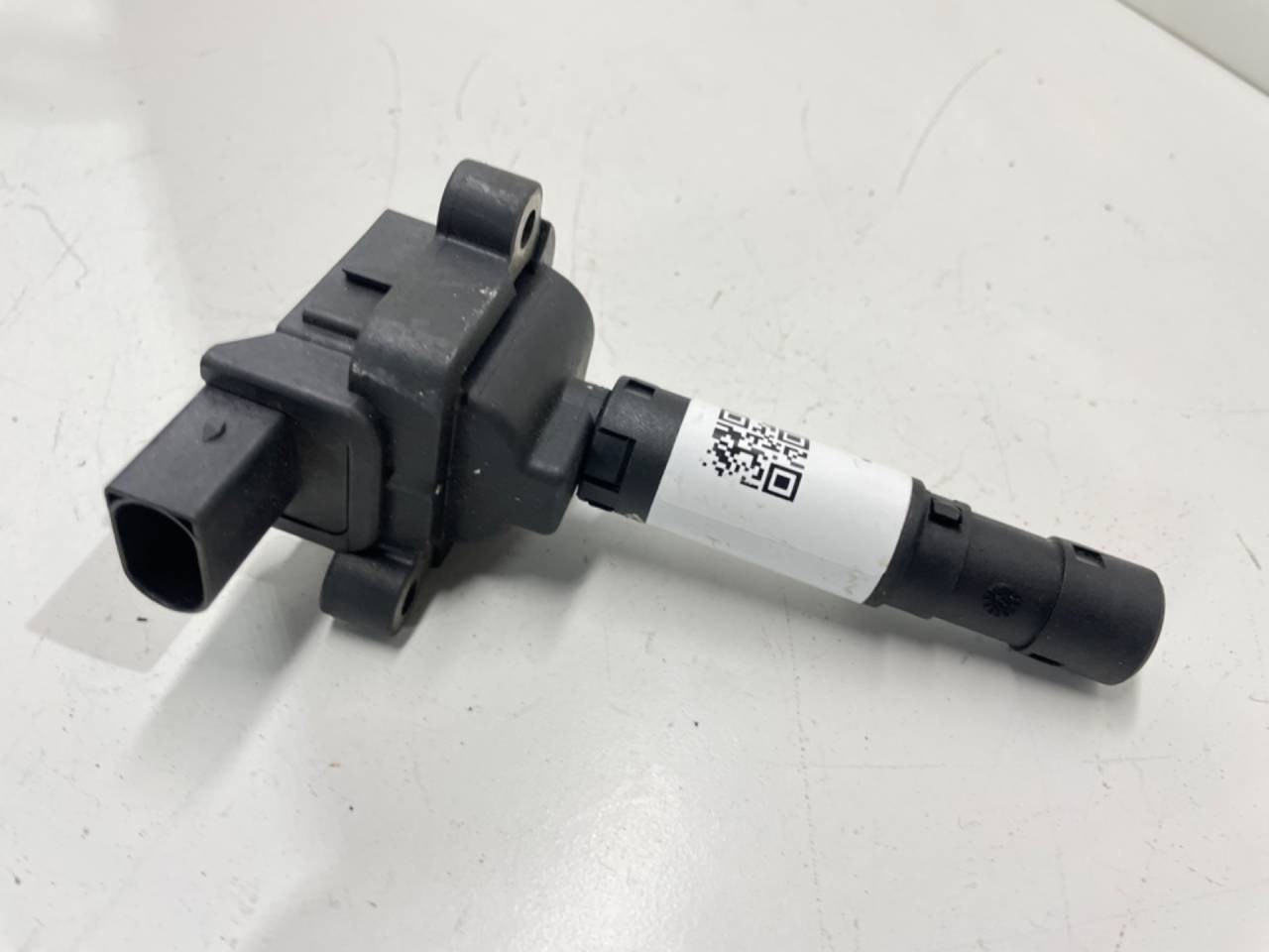 катушка зажигания Mercedes-Benz E-Класс W212/S212/C207/A207 2012, 1.8 л., бензин, A0001502580 - фото №1