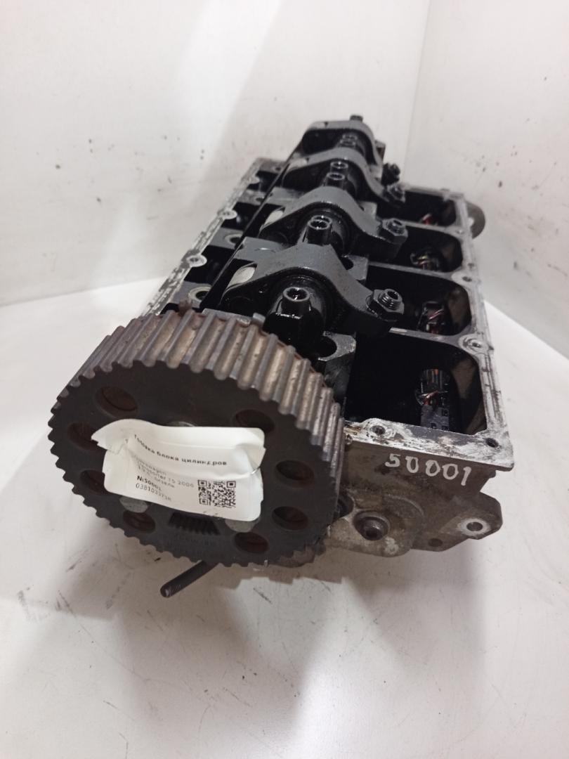головка блока цилиндров Volkswagen Transporter T5 2006, 1.9 л., дизель, 038103373R - фото №1