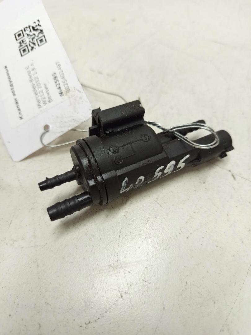 клапан вакуумного управления Mercedes-Benz E-Класс W212/S212/C207/A207 2012, 1.8 л., бензин, 0025401497 - фото №1