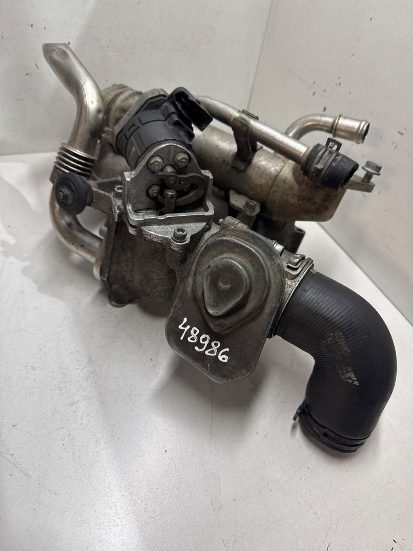 заслонка дроссельная Volkswagen Golf 4 поколение 2005, 1.9 л., дизель, 03G131501E, 038128063G, 03G129713L - фото №1