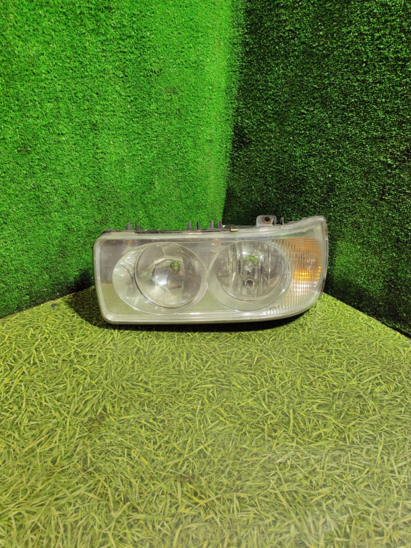 фара левая DAF XF 105 1 поколение 2007, 12.9 л., MX 300, дизель, МКПП, грузовик, 1832396 - фото №1