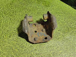 крепление амортизатора MAN TGA 1 поколение 2006, 10.5 л., D 2066 LF 01, дизель, МКПП, 81437405358