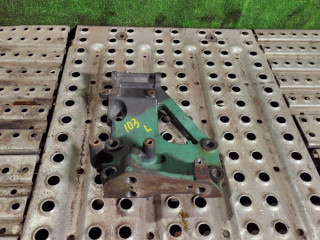 кронштейн генератора Volvo FH 3 поколение 2014, 12.8 л., D13K460, дизель, МКПП, 22026927