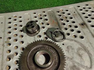 промежуточная шестерня Volkswagen L80 1995, 961003710020