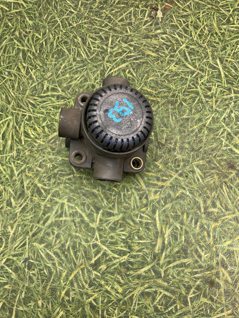 Клапан ускорительный Mercedes-Benz, дизель, правый руль, 9730060030, 0044296344 - фото №1