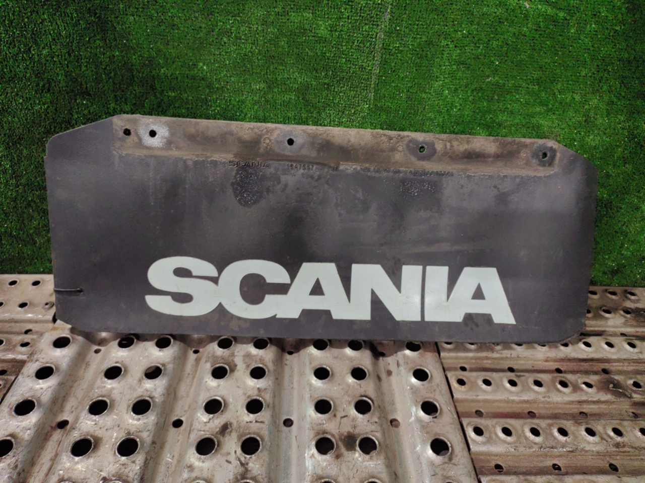 защита подкрылка(шуба) зад. низ. Scania 6-series 2018, 12.7 л., DC 13.148, дизель, АКПП, правый руль, 1947557 - фото №1
