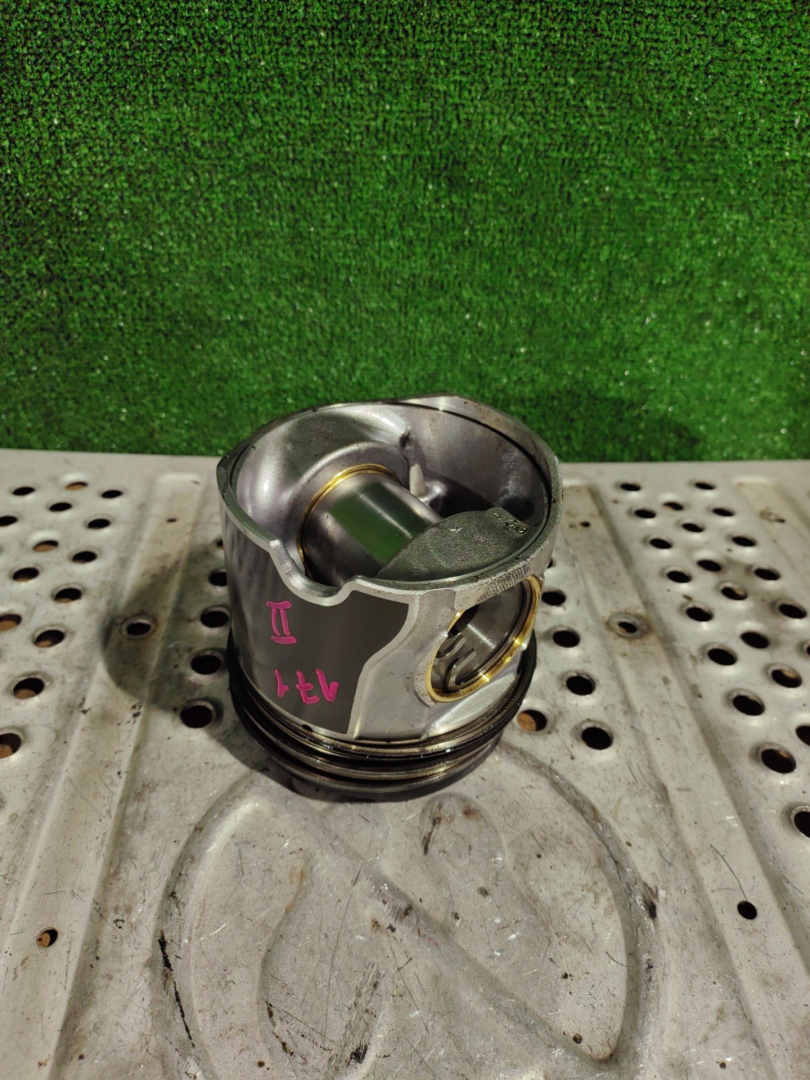 поршень MAN TGX 1 поколение 2016, 12.4 л., D 2676 LF 45, дизель, АКПП, правый руль, 51025006408 - фото №1