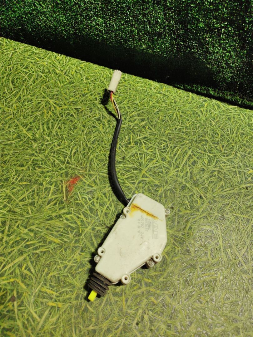 моторчик центрального замка DAF XF 105 1 поколение 2012, 12.9 л., MX 340, дизель, МКПП, 1893637 - фото №1