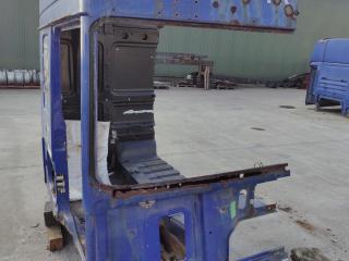 часть кузова (вырезанный элемент) DAF XF 105 1 поколение 2010, 12.9 л., MX 300, дизель, МКПП, 1698130