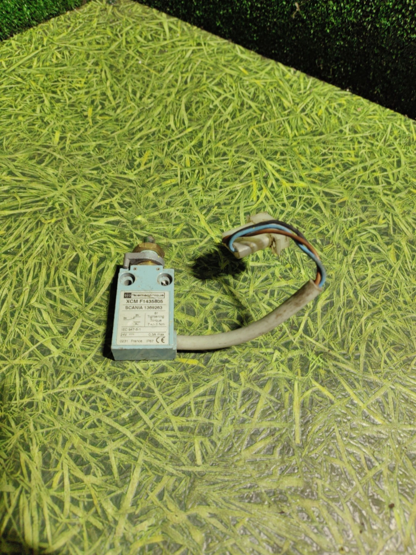 датчик лягушка Scania 5-Series 2006, 11.7 л., DC 12.14, дизель, МКПП, 1369263 - фото №1