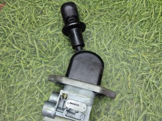 кран ручного тормоза (ручник) MAN TGX 1 поколение 2016, 12.4 л., D 2676 LF 45, дизель, АКПП, правый руль, 9617231180, 81523156208