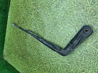 щеткодержатель (поводок стеклоочистителя, дворник) Volvo FH 3 поколение 2013, 12.8 л., D13C420, дизель, АКПП, 82485664