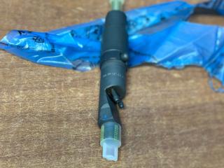 форсунка Mercedes-Benz Actros 1 поколение (MP1) 1997, 0986430264