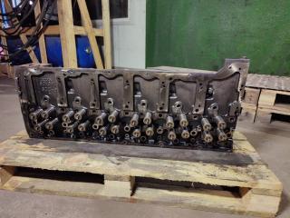 головка блока цилиндров Renault T-Series 1 поколение 2014, дизель, АКПП, 21379389