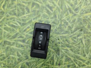 кнопка (выключатель) MAN TGX 1 поколение 2016, 12.4 л., D 2676 LF 45, дизель, АКПП, правый руль, 81259070317