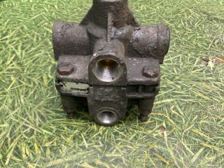 Клапан ускорительный MAN TGX 1 поколение 2015, 12.4 л., D 2676 LF 45, дизель, АКПП, 81521166089