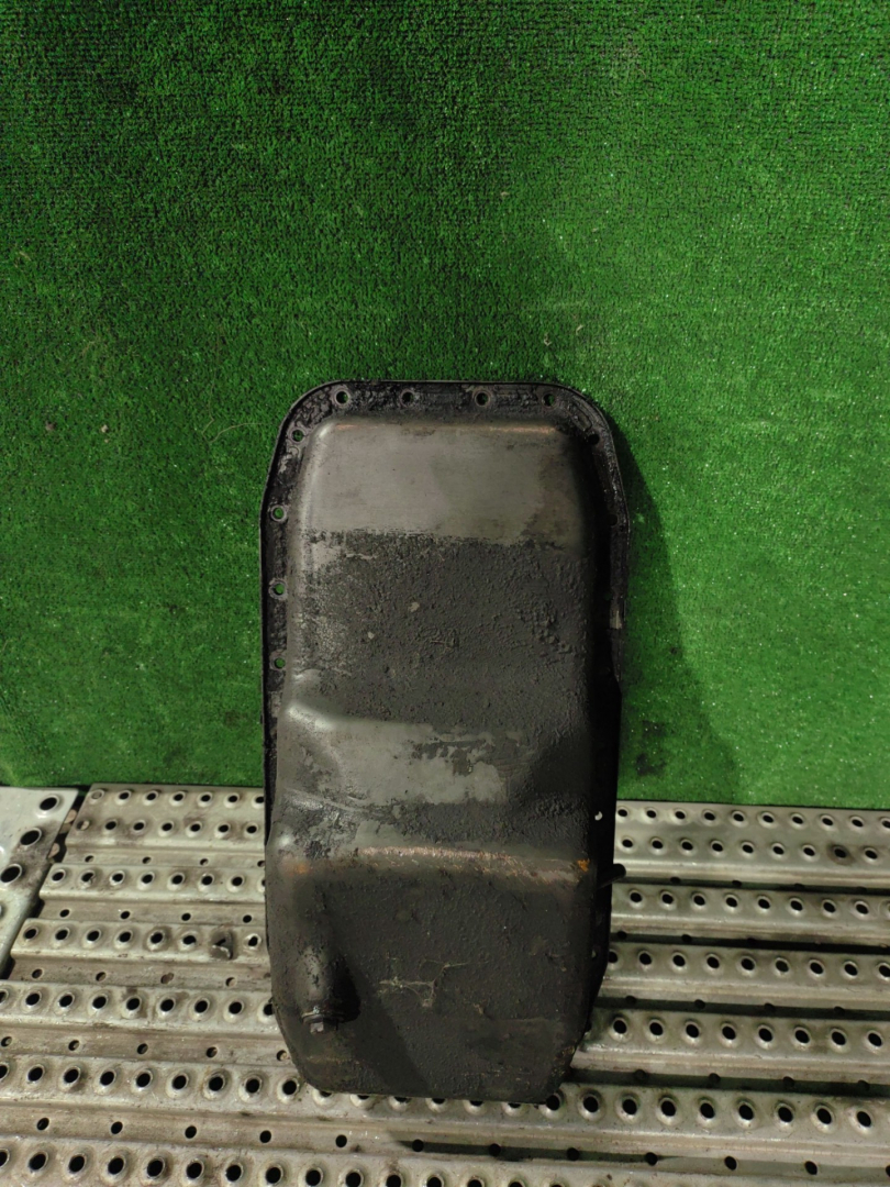 масляный поддон Volkswagen L80 1995, 2TA103601A - фото №1