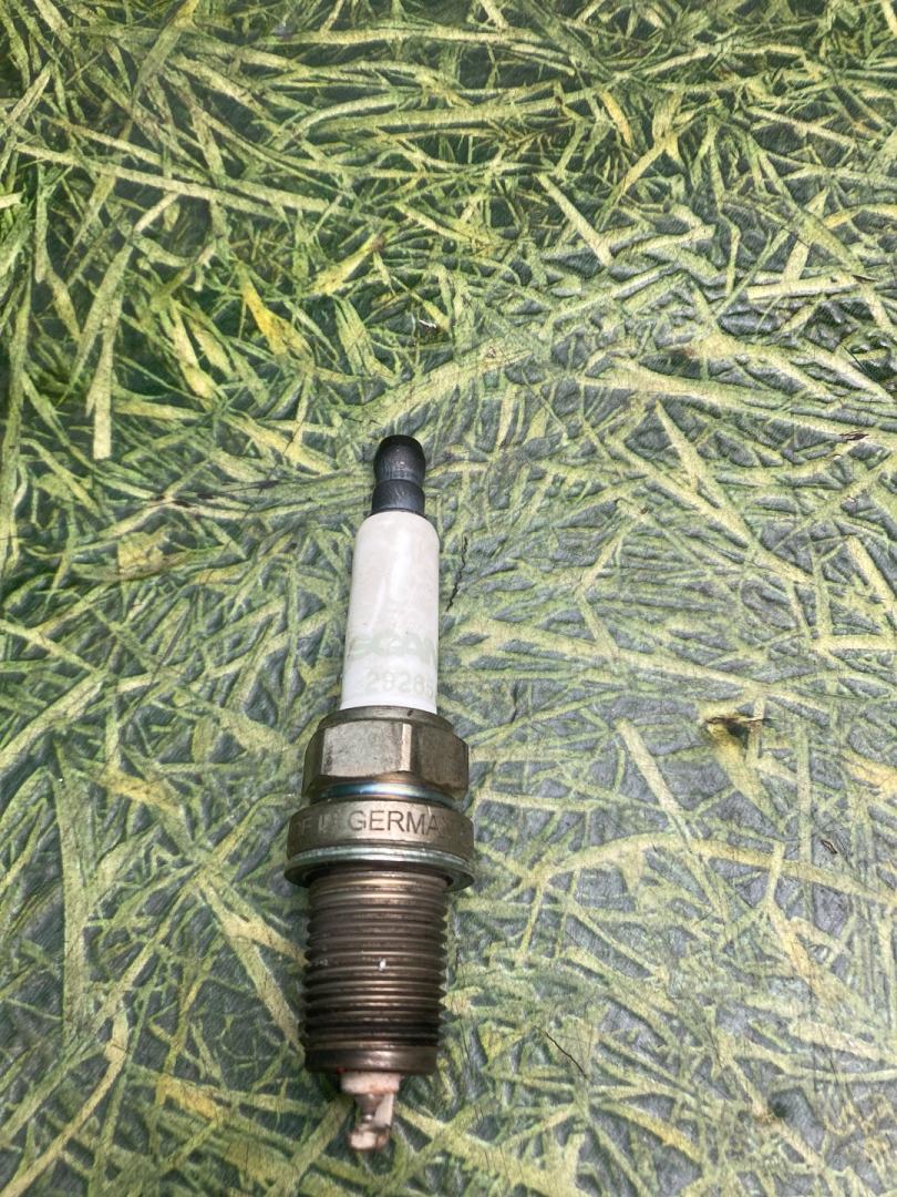 Свеча зажигания Scania 6-series 2020, 13.0 л., OC13 101 L01, газ, АКПП, 29286545 - фото №1
