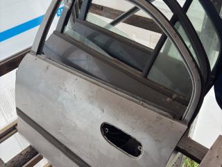 дверь задняя левая Mitsubishi Carisma 1 поколение 1999
