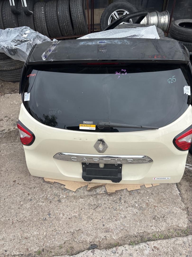 крышка багажника (дверь 3-5) Renault Kaptur 1 поколение 2018, внедорожник 5 дв., 828209822R - фото №1