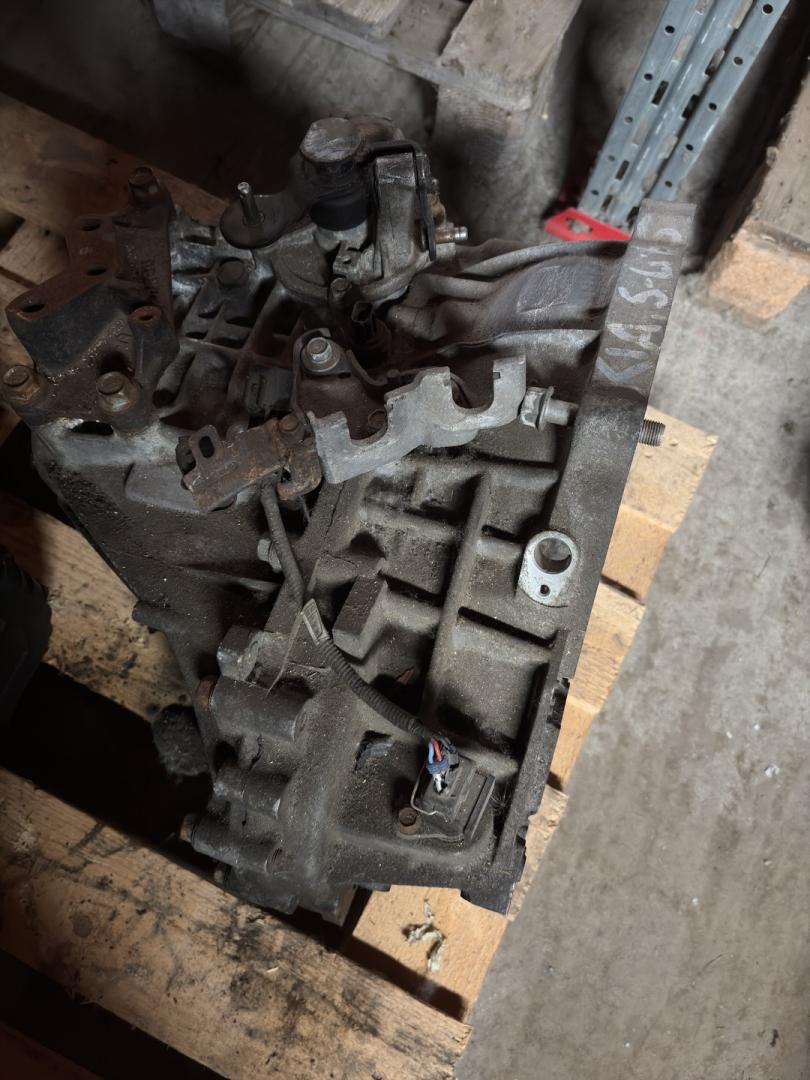 КПП механическая (МКПП) Kia Soul 1 поколение 2011, дизель - фото №1