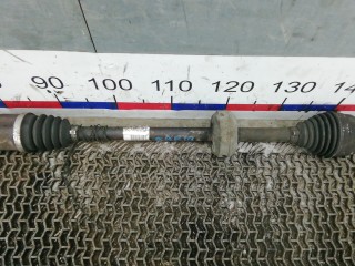 полуось передняя правая (приводной вал, ШРУС) Renault Sandero 1 поколение 2012, 1.4 л., бензин, 8201045819