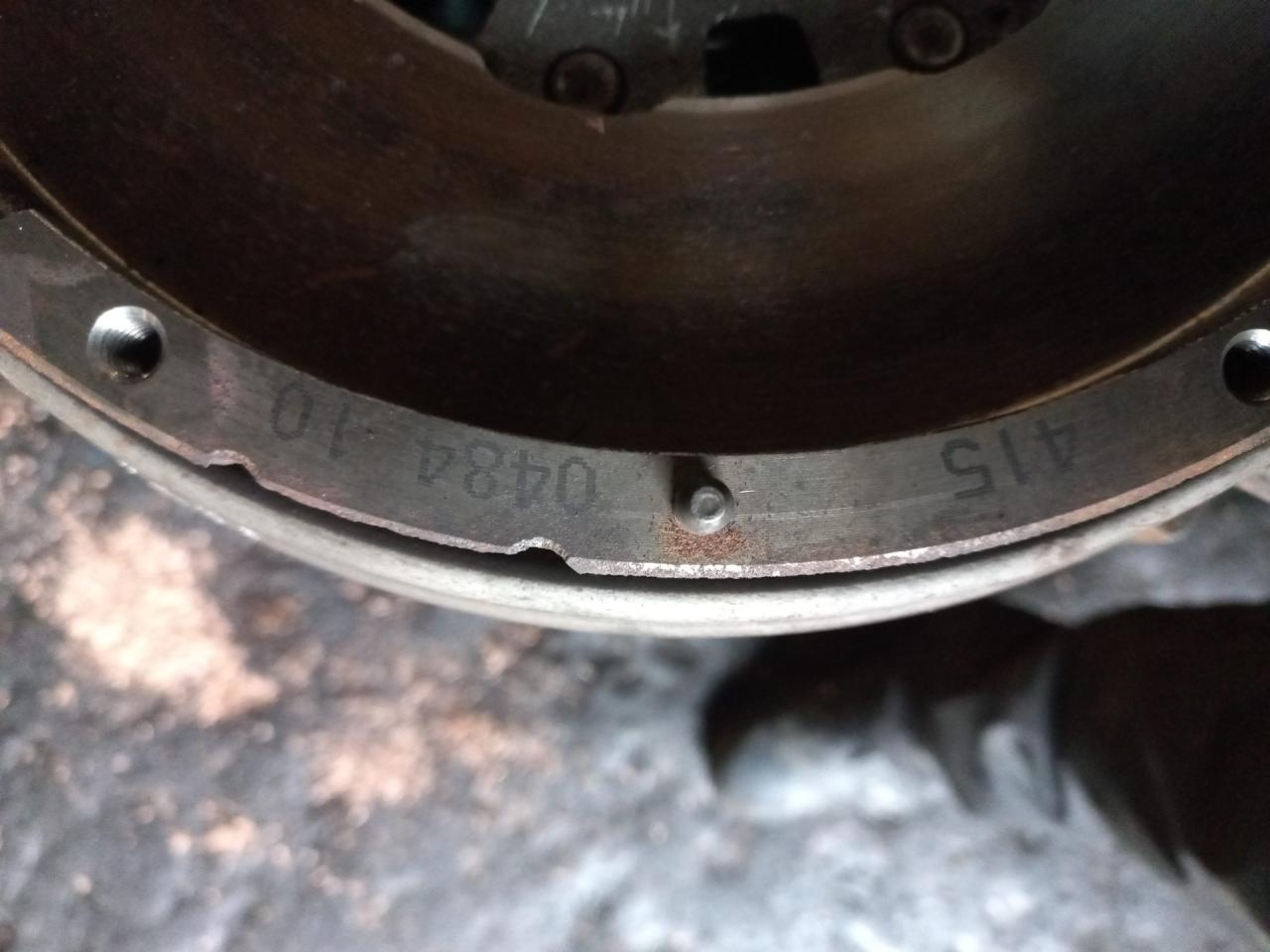 маховик Land Rover Freelander 2 поколение 2008, 2.2 л., 224DT, дизель, 6МКПП, 415048410 - фото №1