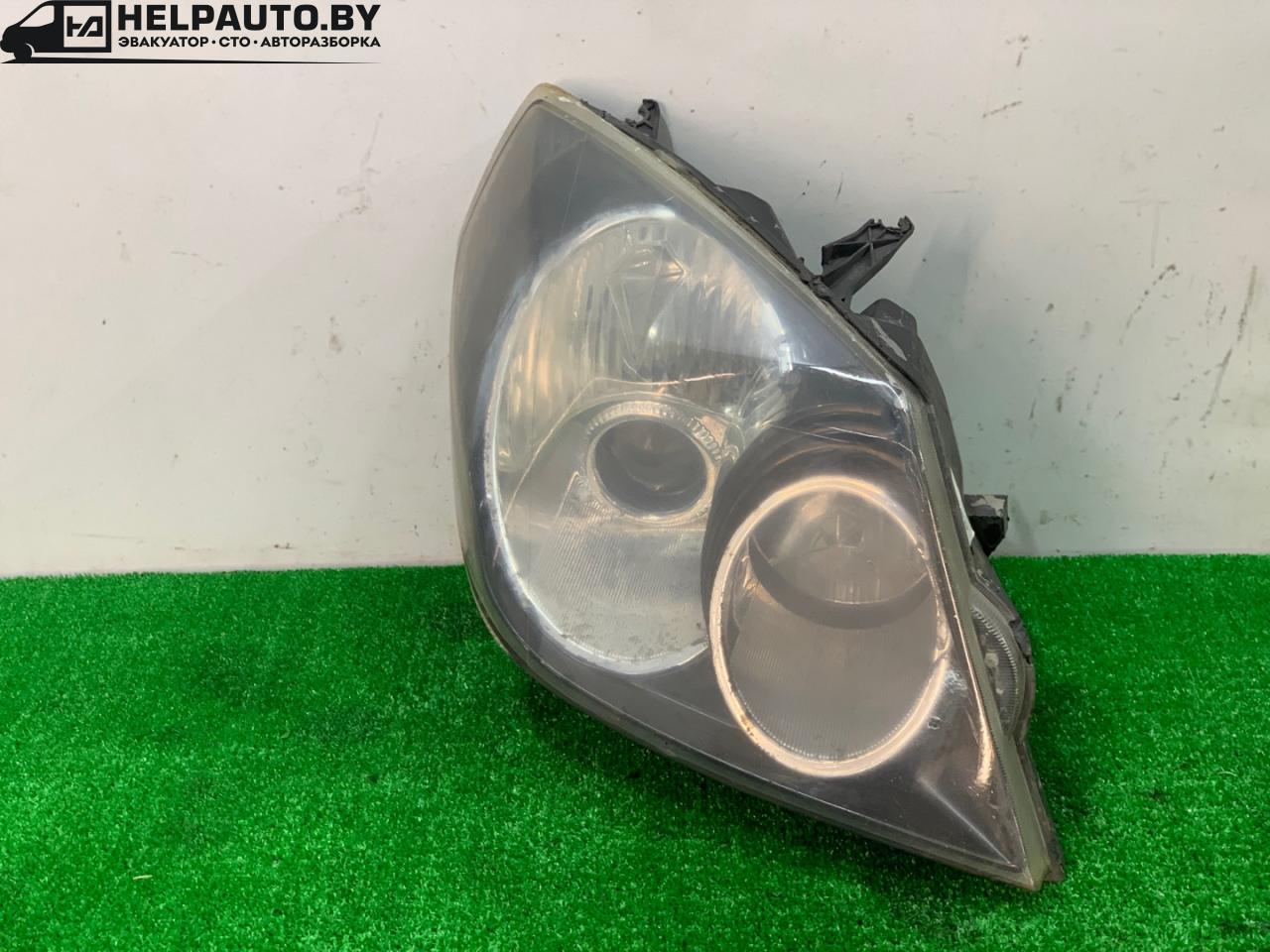 фара правая Geely MK 1 поколение 2012, 1.5 л., MR479QA, бензин, 5МКПП, черный, седан, передний привод - фото №1