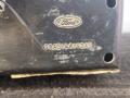 блок предохранителей Ford Focus 1 поколение 2001, 1.8 л., дизель, МКПП, синий, универсал, передний привод, 2M5T14A067BB, 98AG14A142AD, 518276100 - фото №8