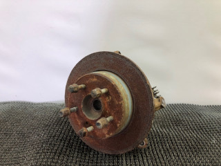 ступица задняя правая Mercedes-Benz C-Класс W202/S202 [рестайлинг] W202 1997, 2.2 л., OM 604.910, дизель, МКПП, темно зеленный металлик, седан, задний привод