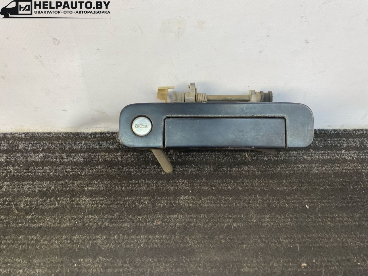 ручка наружная Audi 80 B3 89/B3 1991, 1.8 л., бензин, МКПП, серый, седан, передний привод, 893837206A - фото №1