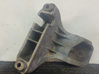 кронштейн двигателя Audi 80 B3 89/B3 1991, 1.8 л., бензин, МКПП, серый, седан, передний привод, 993199308C