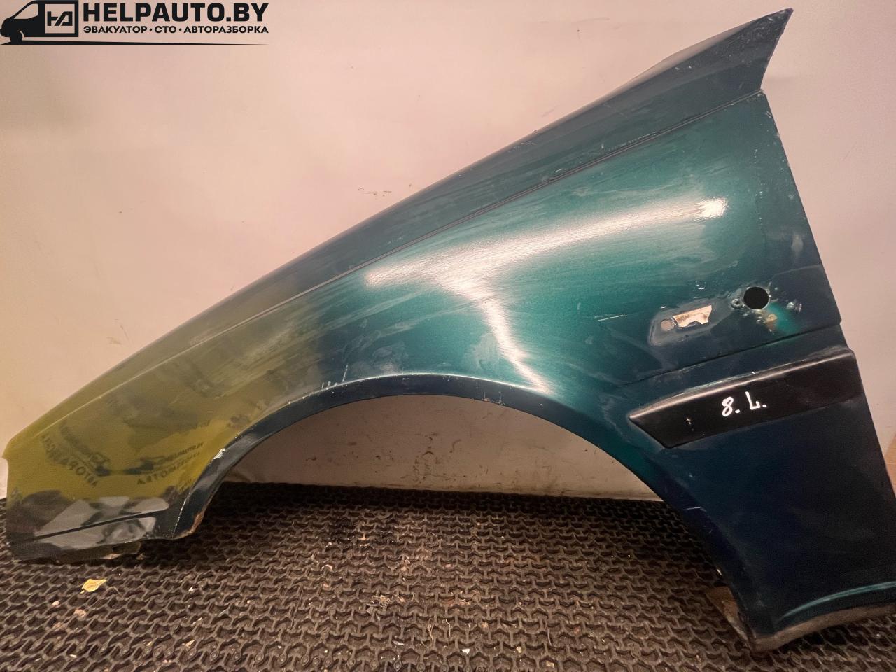 крыло переднее левое Volvo 460 1 поколение 1993, 2.0 л., бензин, МКПП, зелёный, седан, передний привод - фото №1
